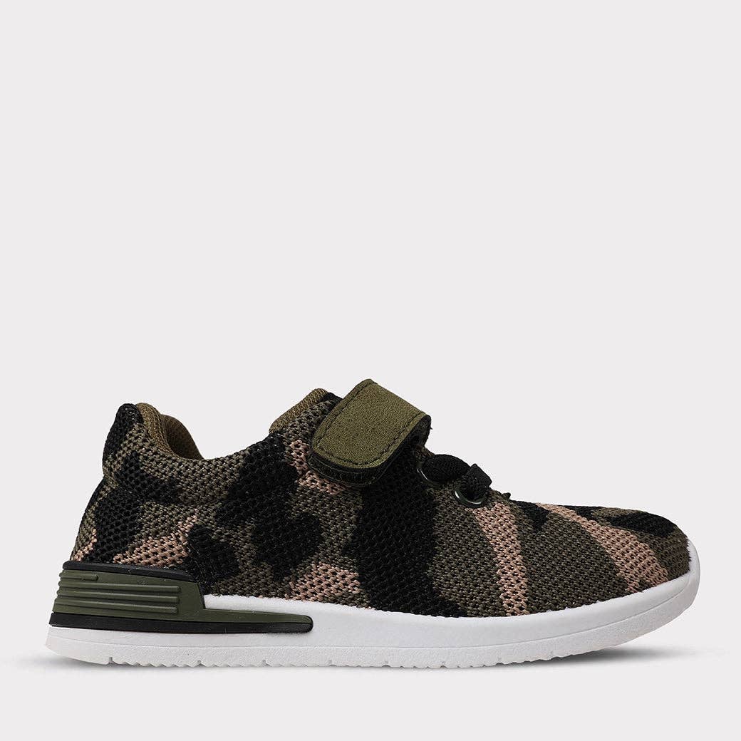 Wynn Boys Hook & Loop Sneaker