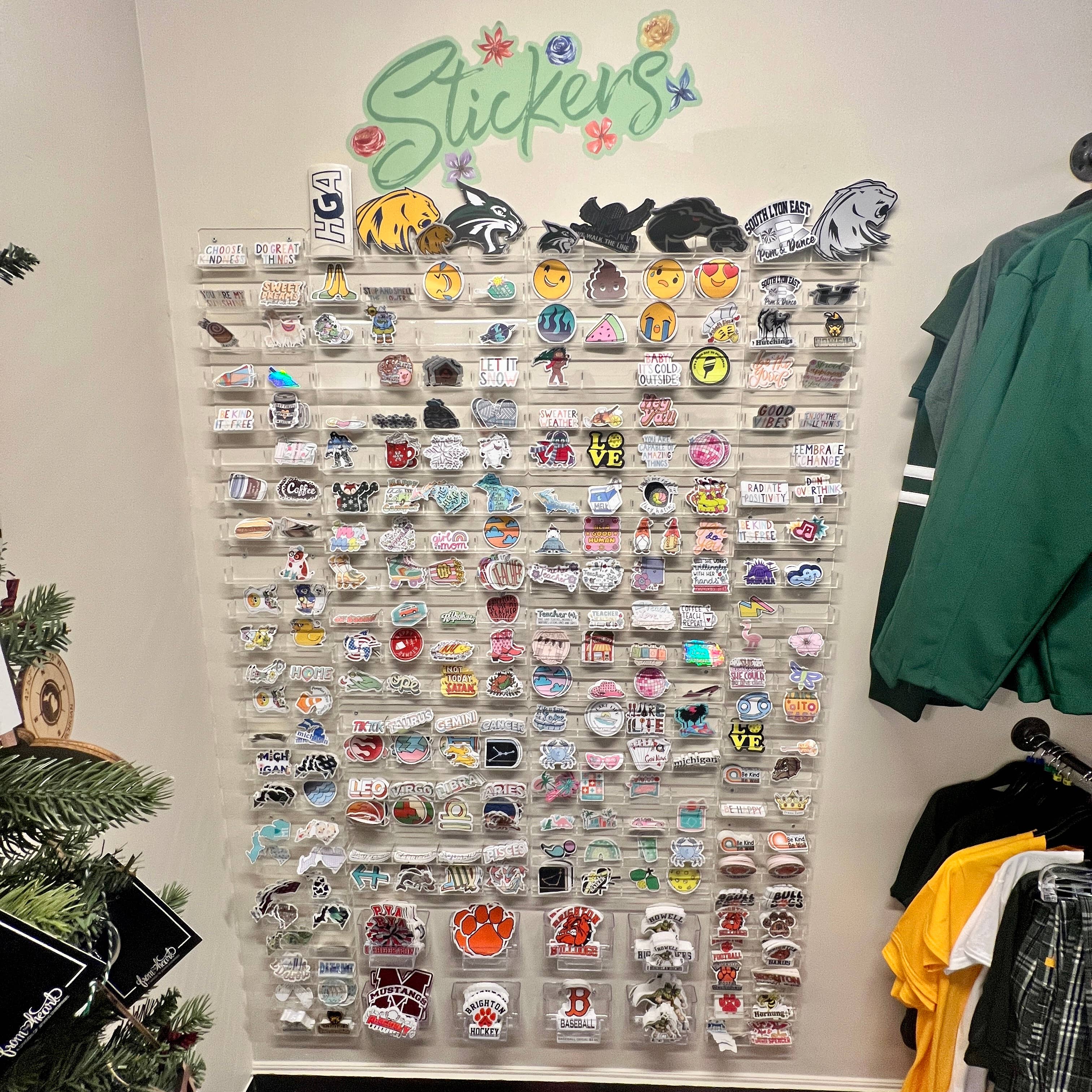 16 Pocket Wall Sticker Display