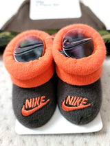 Nike 2 Piece Set Hat Beanie & Booties Orange Green 0-6 Months